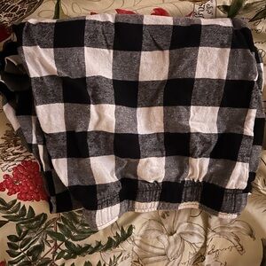 NWOT Old Navy Men’s Black and White Buffalo Plaid Flannel Pajama Pants XXL